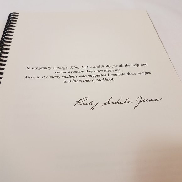 Vintage JUSS MICROWAVING Cookbook Volume 1 by Ruby Juss Black Cover - Picture 11 of 16